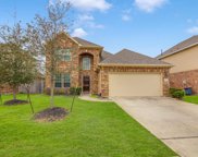 6527 Hunters Trace Lane, Baytown image