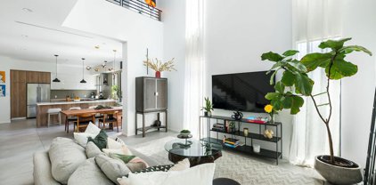 1349 N Gardner St, Los Angeles