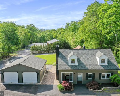 9920 Crystal Falls Dr, Hagerstown