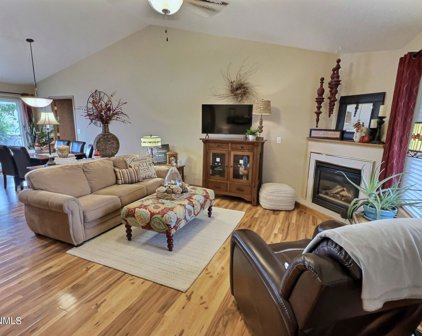 579 Brandon Place, Bismarck