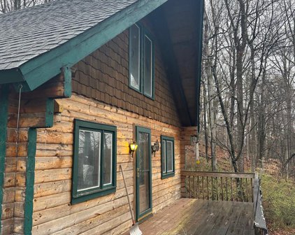 280 Cattail Dr, Berkeley Springs