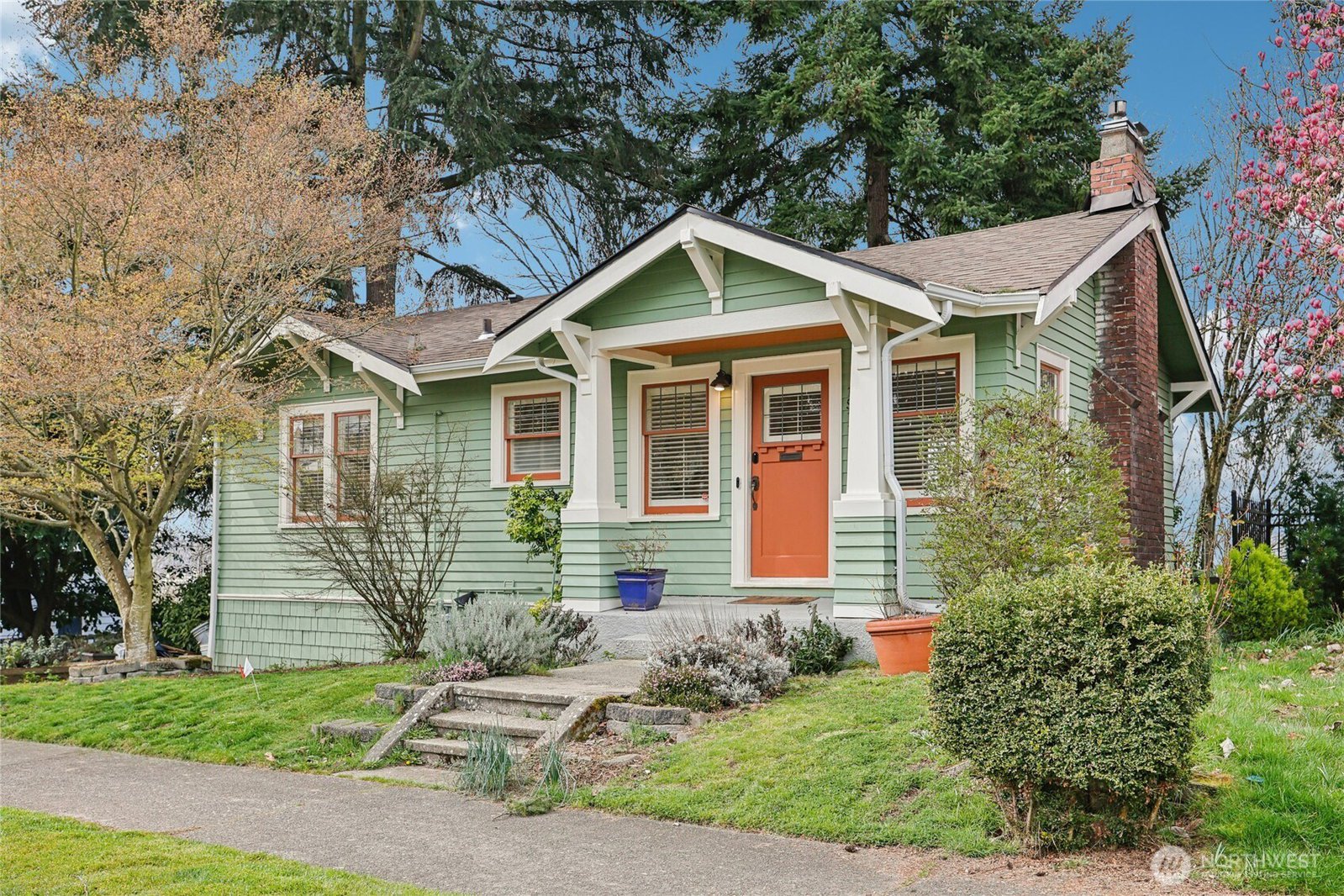 1911 12th Avenue S, Seattle | MLS# 2496354 | Skyline Properties, Inc ...