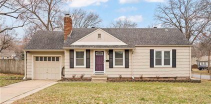 5220 Sycamore Drive, Roeland Park