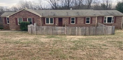 230 Deer Path, Rustburg