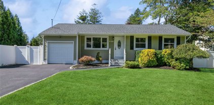 2138 Sycamore Avenue, Ronkonkoma