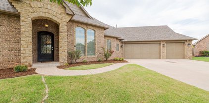 15405 Essex Court, Edmond