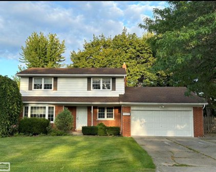 39690 Aynesley, Clinton Twp