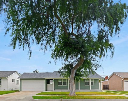 11112 Midway Drive, Los Alamitos