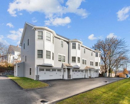 50 Desmoines Rd Unit G3, Quincy