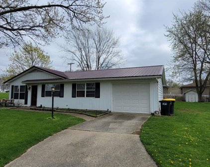 618 Wedgewood Place, Kendallville