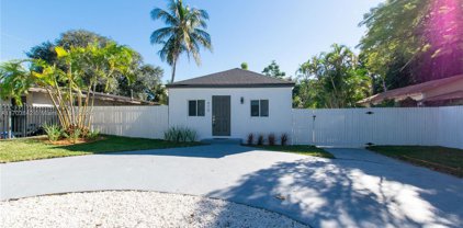 470 Ne 165th St, Miami