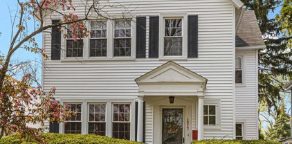 1517 Maple Avenue, Wilmette