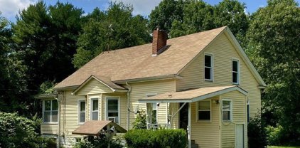 32 Middle Boro Rd, Freetown