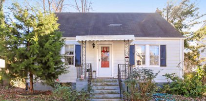 5718 20th St N, Arlington