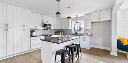 4535 Oakwood  Circle, Gastonia