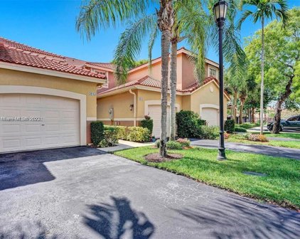 3945 San Simeon Ln Unit #3946, Weston