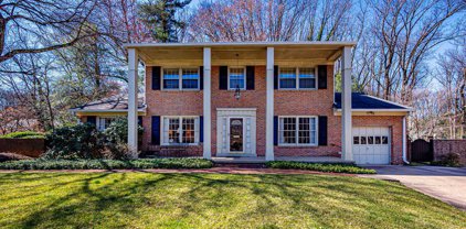 1573 Forest Villa Ln, Mclean