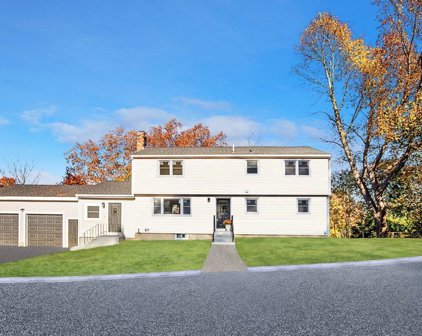 10 Maura Dr, Woburn