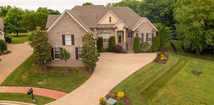 1104 Thora Ct, Gallatin