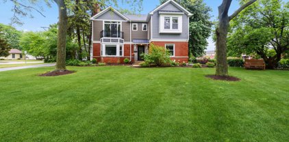 1237 N Dunton Avenue, Arlington Heights