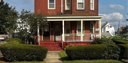 66 Sisson Avenue, Hartford