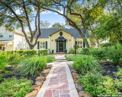 356 Blue Bonnet Blvd, San Antonio