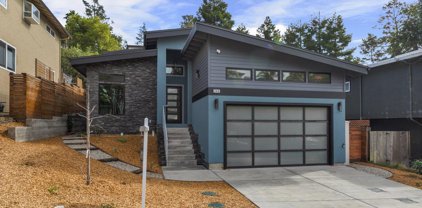 340 Avenue Del Oro, El Granada