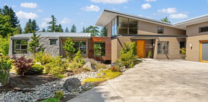 709 Linden Road, Bellingham