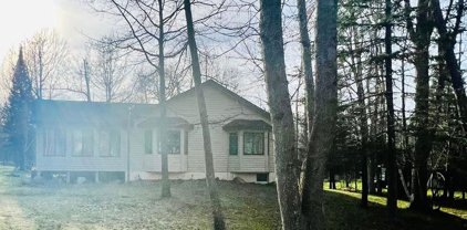 10084 65th Avenue NW, Walker