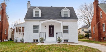 18 N Garfield St, Arlington