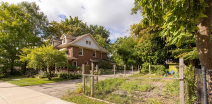 425 Eastern Avenue SE, Grand Rapids