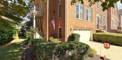 4122 Trowbridge St, Fairfax