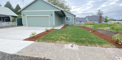 1325 19th Av
