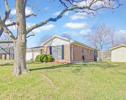 522 Bay Colony Drive, Shoreacres