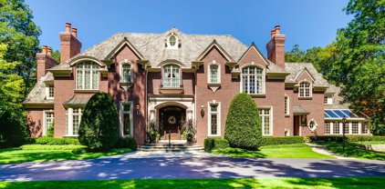 546 Lakeland Drive, Lake Bluff