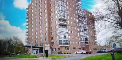 151 Buffalo  Avenue Unit 510, Niagara Falls-City-291100