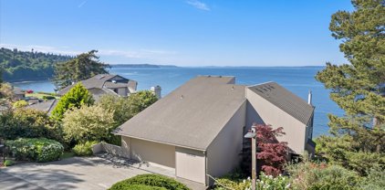 18355 17th Place NW, Shoreline