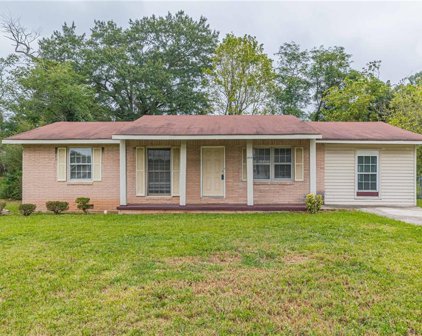 2115 Rochelle Way, College Park