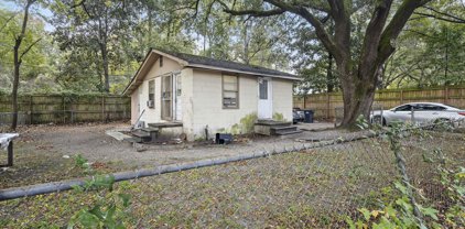2576 Fassett Road, North Charleston