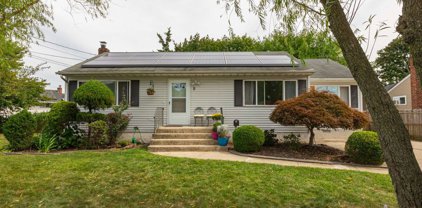 9 Biel Drive, Amityville
