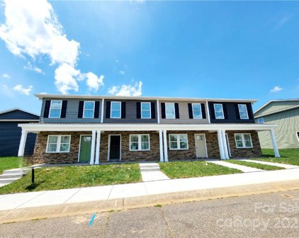 1629 Oak Leaf Nw Drive Unit #19, Hickory