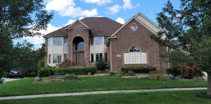 55733 WHITNEY, Shelby Twp