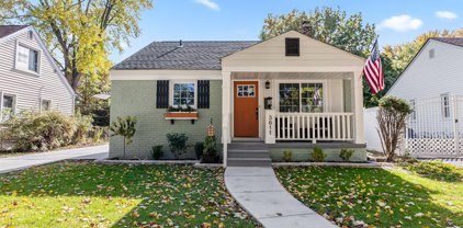 3611 HUNTER, Royal Oak