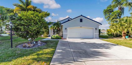 18741 Nw 3rd St, Pembroke Pines