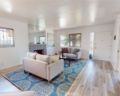 2455 Fashion Avenue, Long Beach