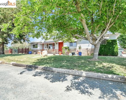 1160 Walnut Blvd, Brentwood