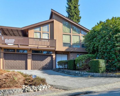 1023 Corona Crescent, Coquitlam