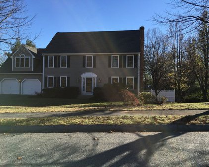 6 Patriot Dr, Northborough