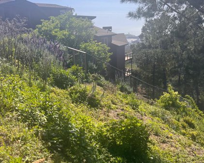 00 Highland, El Granada