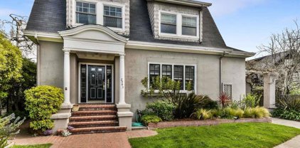 2943 Hillegass Ave, Berkeley